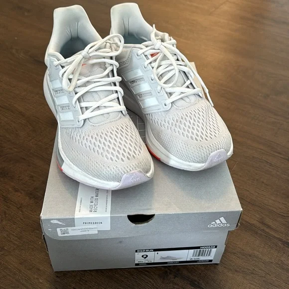 Adidas EQ21 RUN Sneaker - Picture 2 of 7